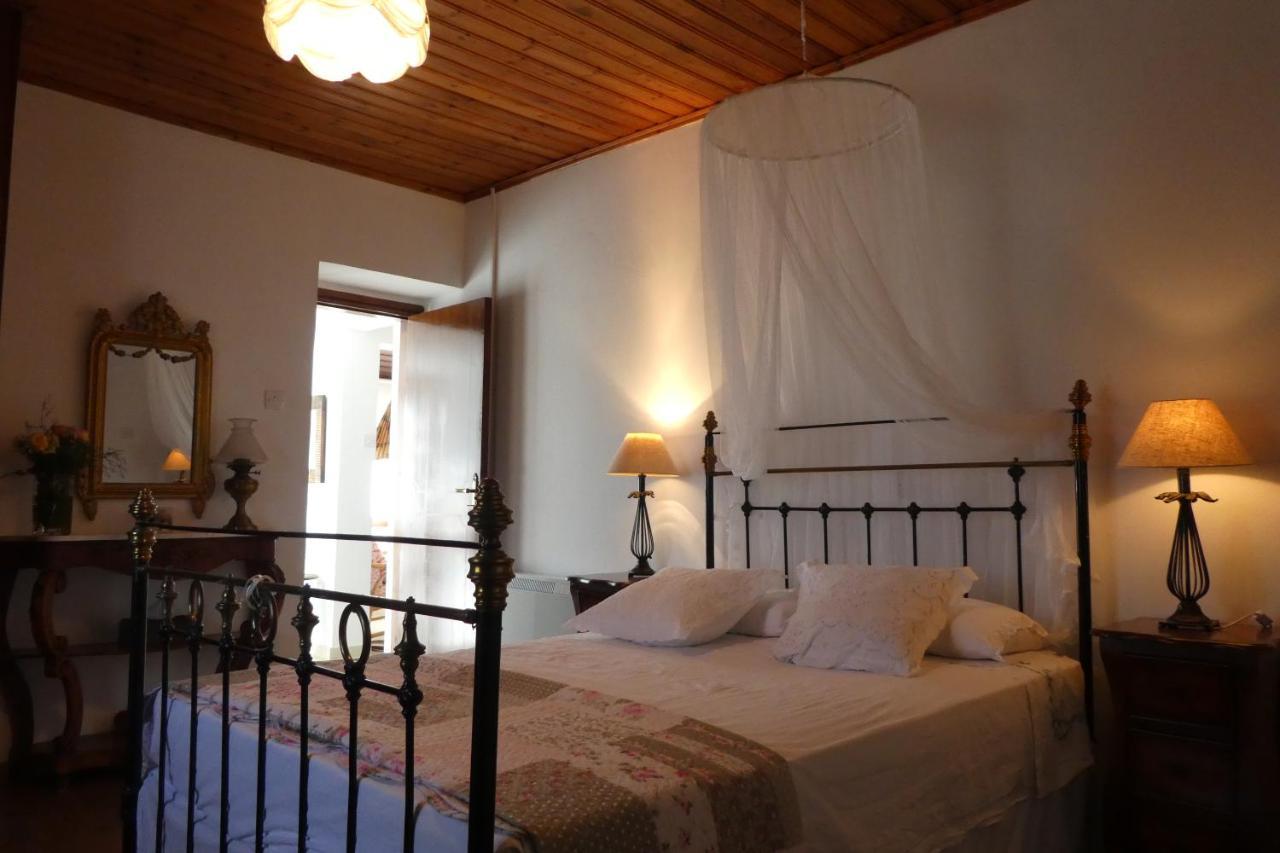 Lola'S Cottage & Garden Kalokhorio Екстериор снимка